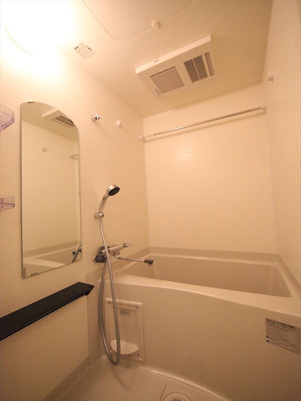 バス・シャワールーム　バスルーム　浴室暖房乾燥機付き