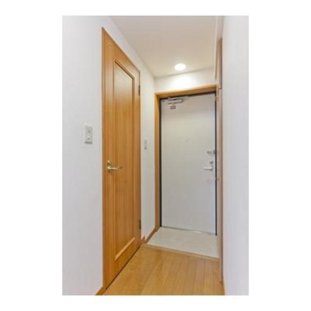 玄関　※写真は同タイプ住戸です。