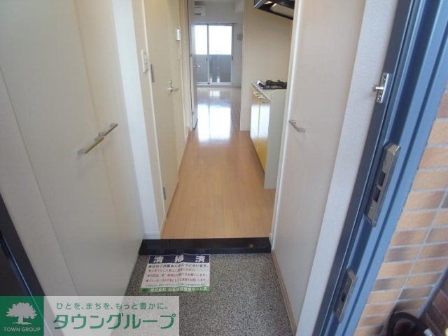 玄関　同タイプのお部屋の参考写真です。