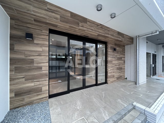 エントランス　CREST　TAPP新大阪　エントランス