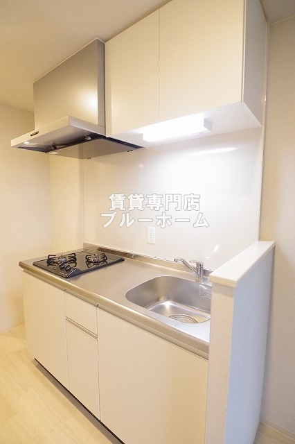 キッチン　収納豊富なシステムキッチン！