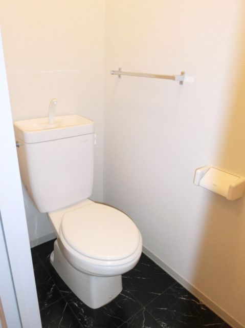 トイレ　清潔感漂うトイレ。