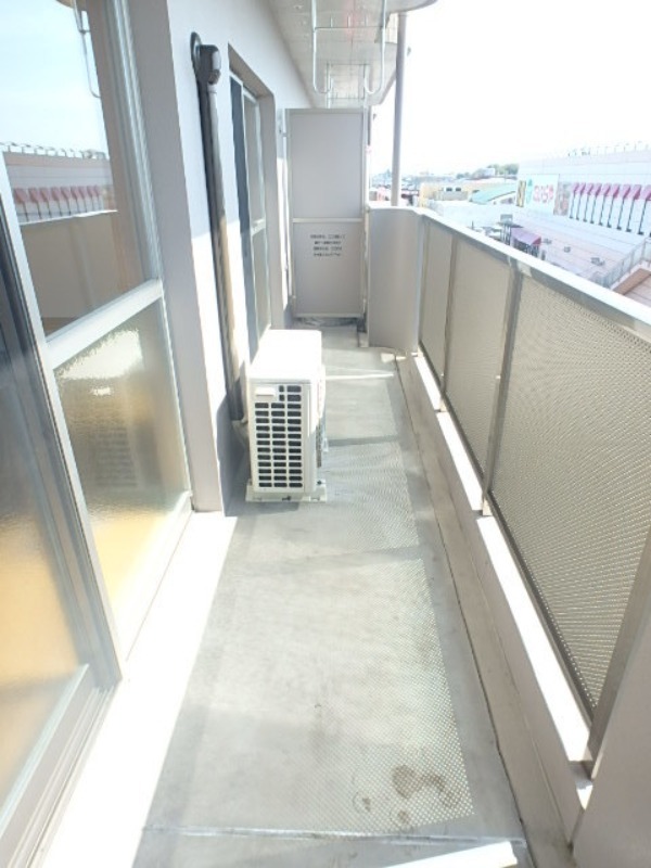 バルコニー　図面と現状に相違がある場合には現状を優先