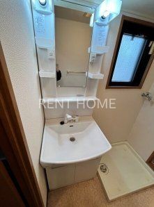 その他設備　室内洗濯機場