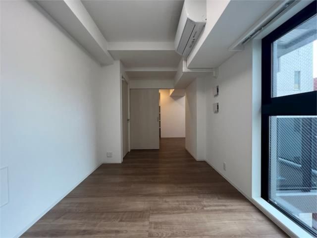 居室・リビング　こちらのリビングで趣味の時間をお楽しみください