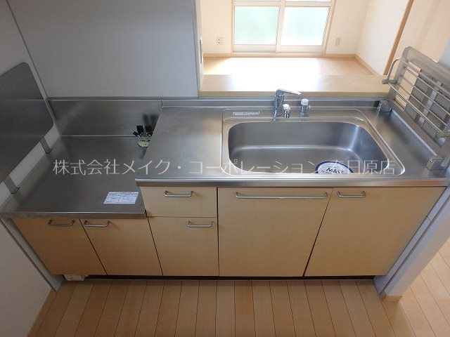 キッチン　写真は同型タイプ