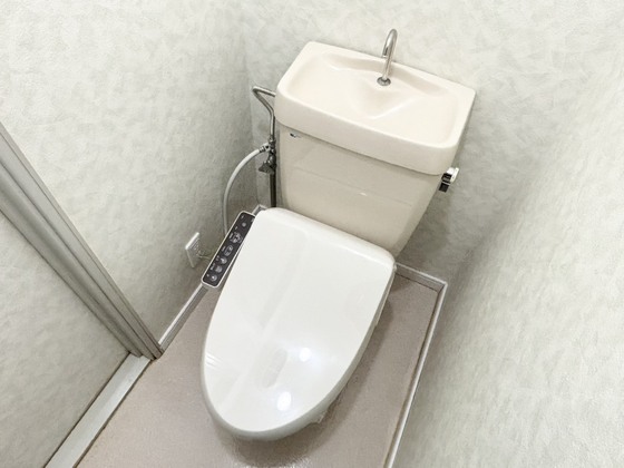 トイレ　シャワー付きトイレ