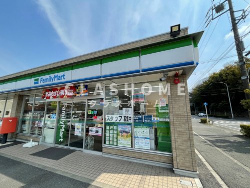 コンビニ　ファミリーマート 大府大東町店（コンビニ）まで500m