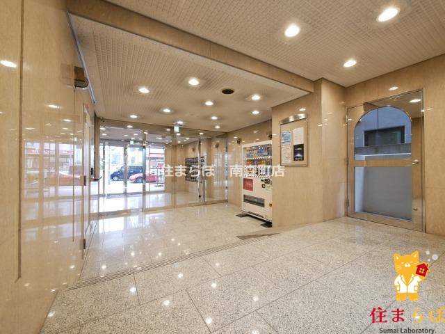 エントランス　共用部の印象も大切に