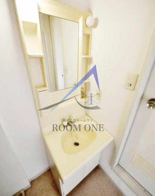 洗面設備　洗面台です。