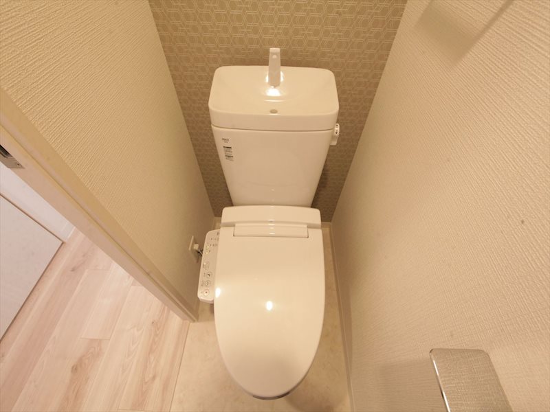 トイレ　温水洗浄便座付トイレ