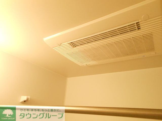 その他設備　浴室乾燥機付き
