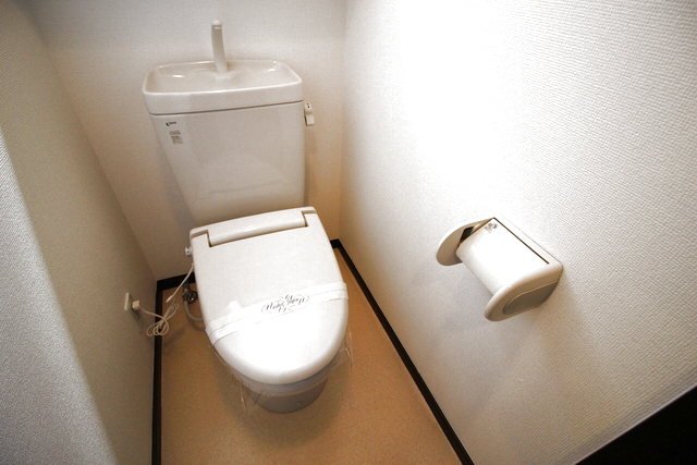 トイレ　※写真は他号室です