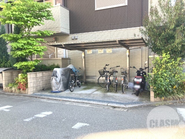 その他共有部分　屋根付き駐輪場
