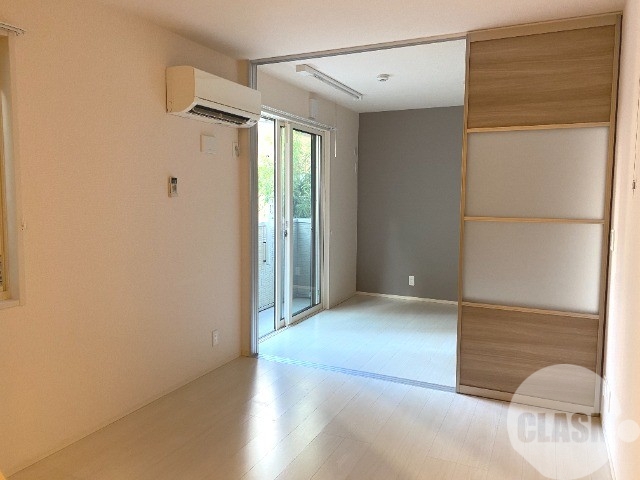 居室・リビング　広々と使えます♪