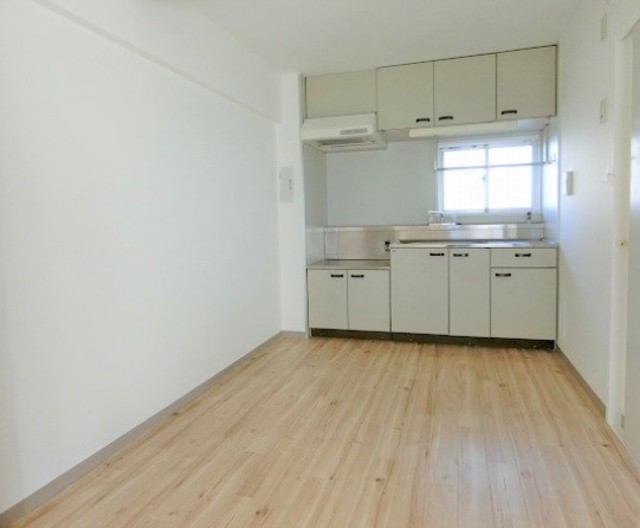 居室・リビング　別部屋参考。