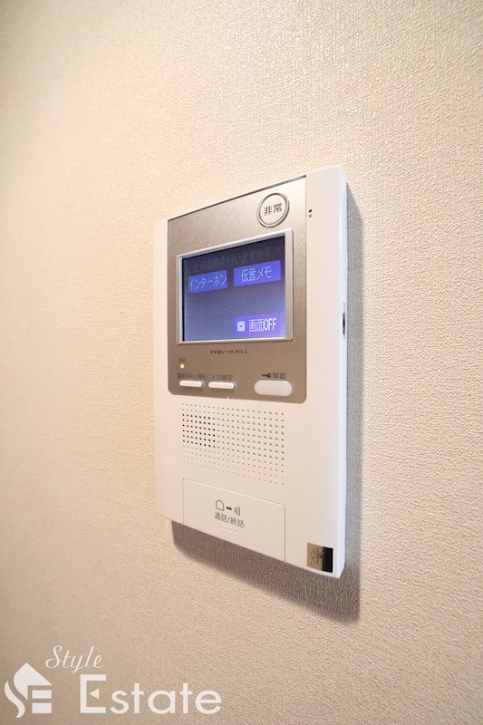 セキュリティ　モニター付きインターホン