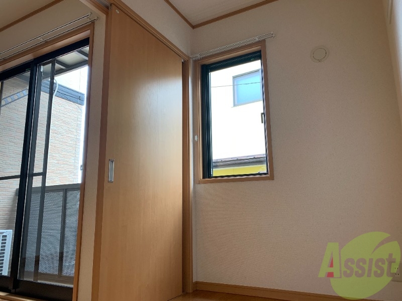 その他部屋・スペース　３．０帖の洋室です！寝室として使えますね！