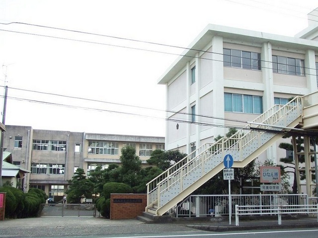 中学校　浜松市立可美中学校（中学校）まで400m