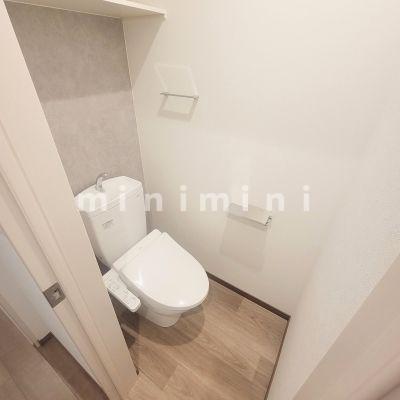 トイレ　※写真は別号室のものですので現状優先とさせていただきます