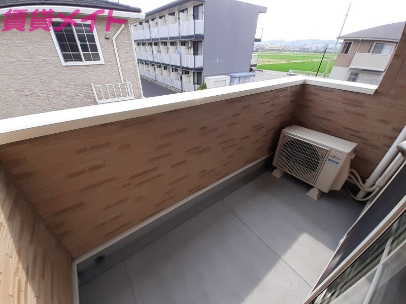 バルコニー　同型参考写真