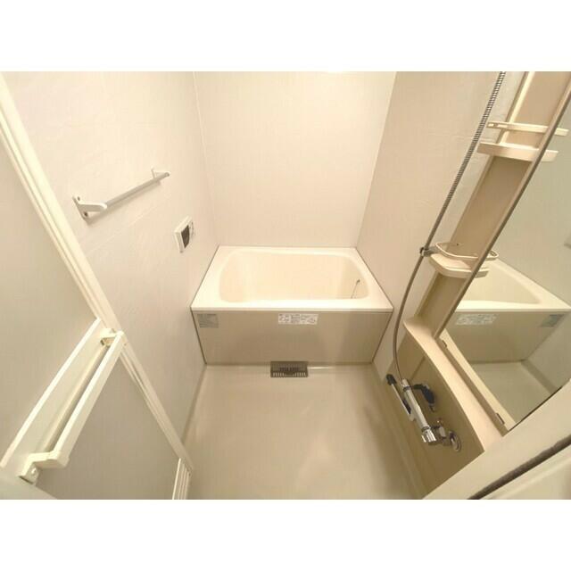 バス・シャワールーム　?