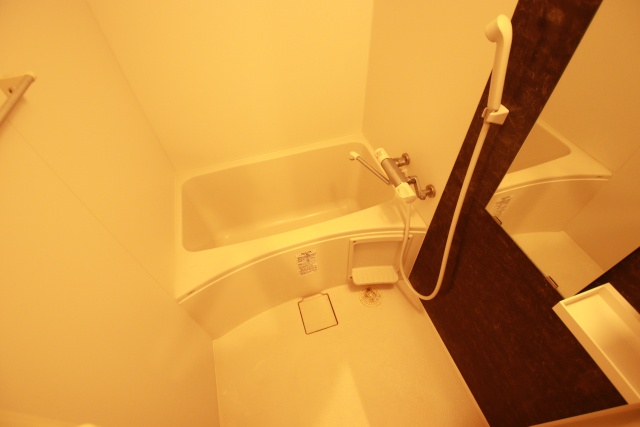 バス・シャワールーム　※別室の参考写真の為、現況優先です。