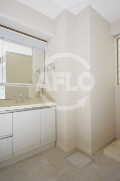 洗面設備　ボーベル南船場　独立洗面台