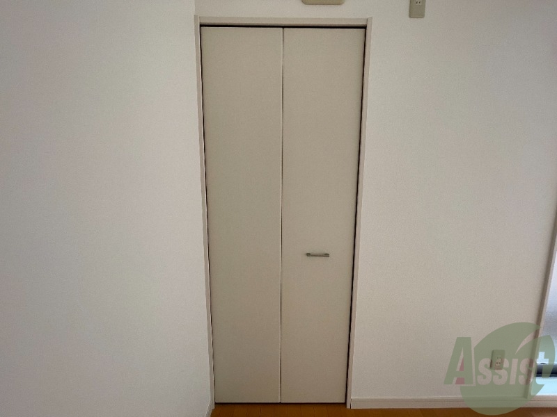 収納　収納はこちらをご利用下さい。中の様子が気になりますね。