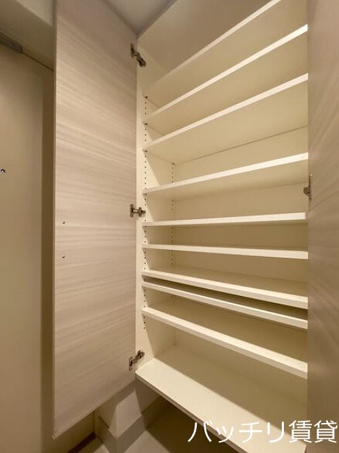 収納　※同型タイプの為、現状を優先いたします