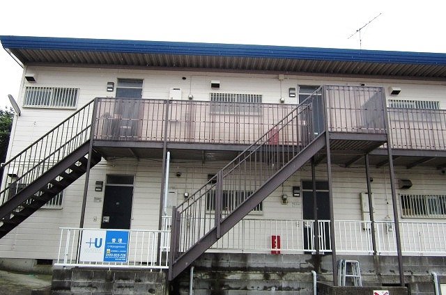 建物外観　陽当たりの良い建物です。