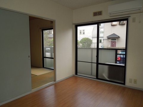 居室・リビング　きれいな内装です