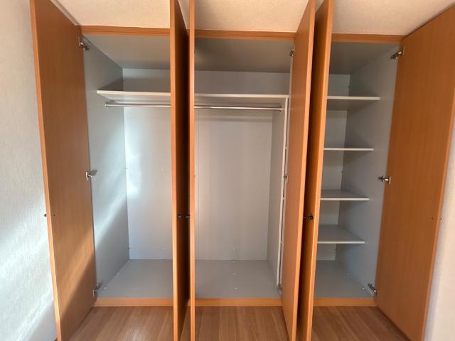 収納　クローゼット
