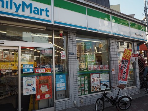 コンビニ　ファミリーマート 墨田菊川駅前店（コンビニ）まで214m