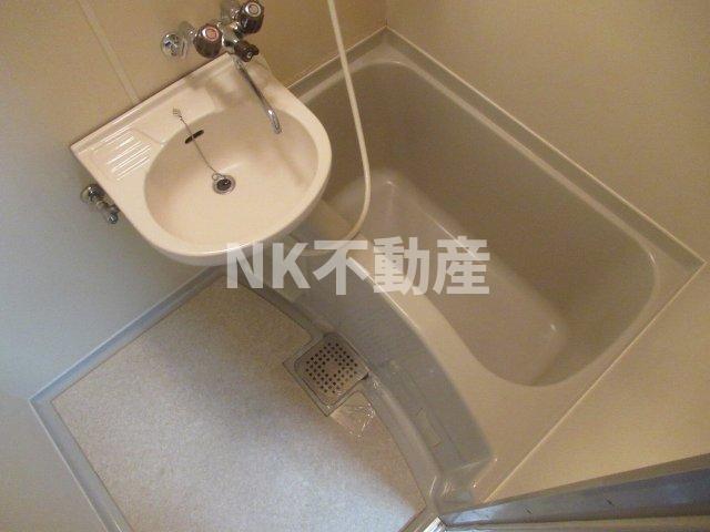 バス・シャワールーム　お風呂です