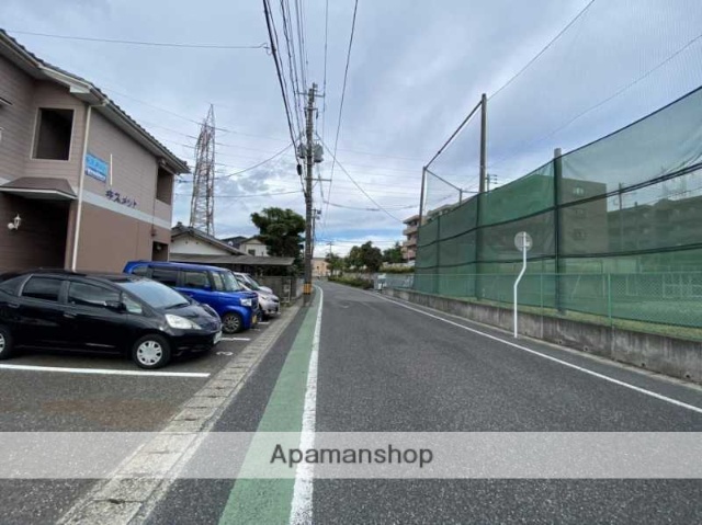 その他　前面道路（その他）まで0m