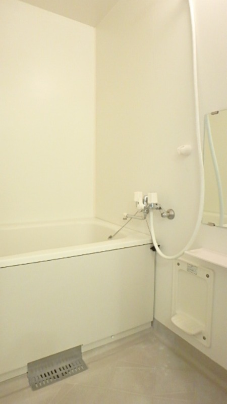 バス・シャワールーム　図面と現状に相違がある場合には現状を優先