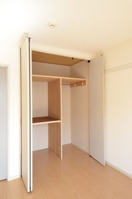 収納　☆仕切り付きの使いやすい収納☆