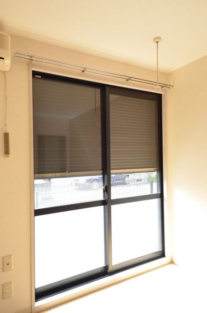 セキュリティ　☆安心・安全のシャッター付き☆