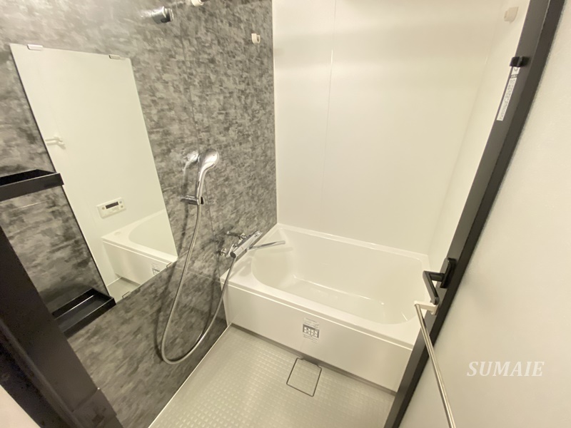 バス・シャワールーム　バスルームです☆