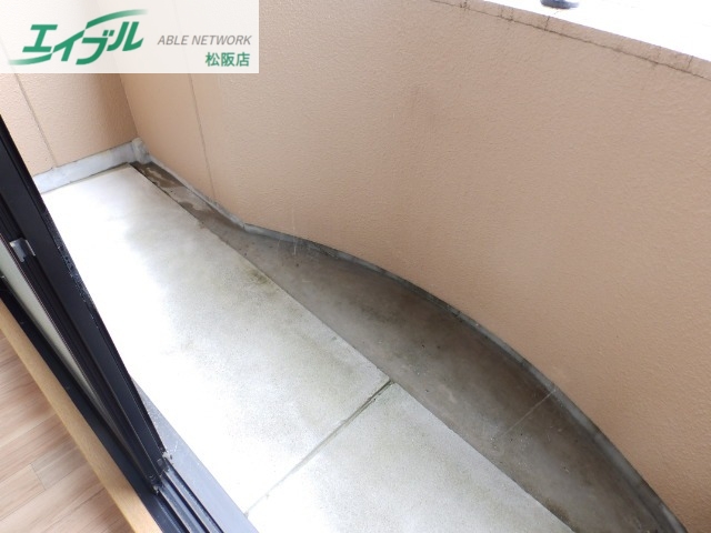 バルコニー　同物件別室画像