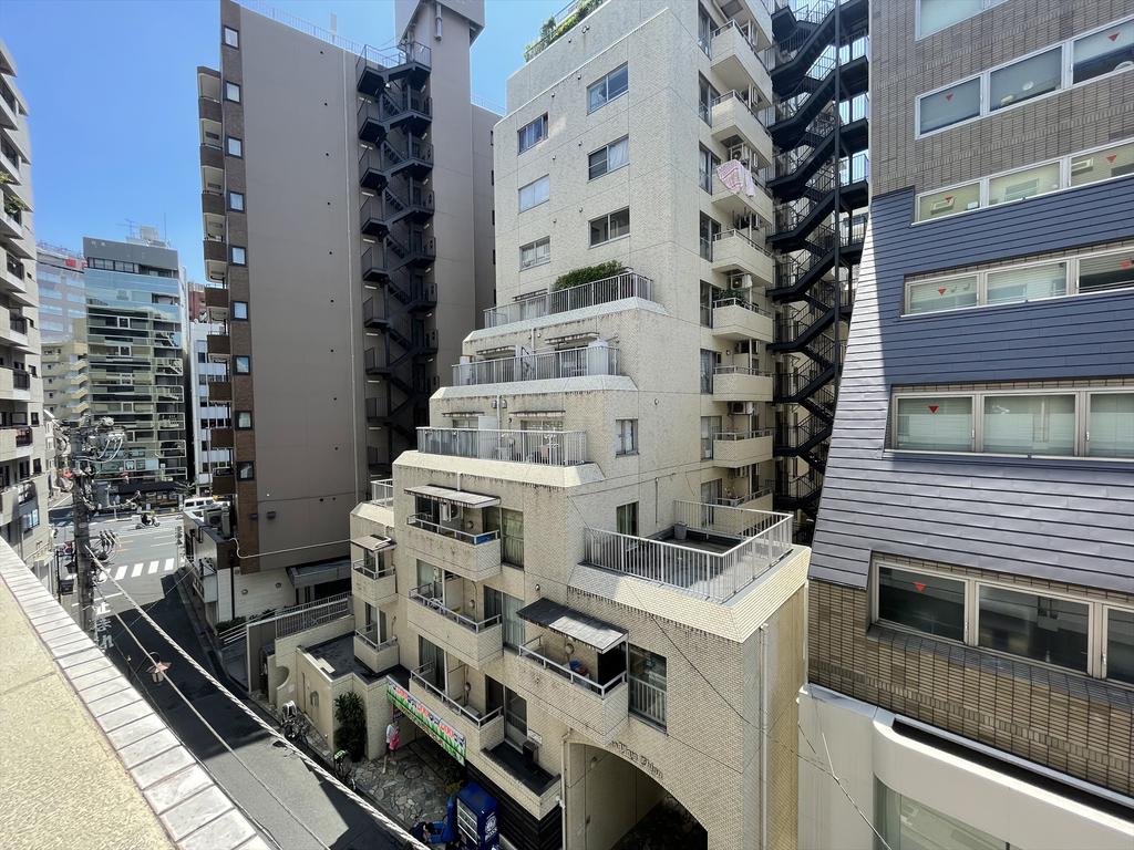 眺望　同マンション別部屋