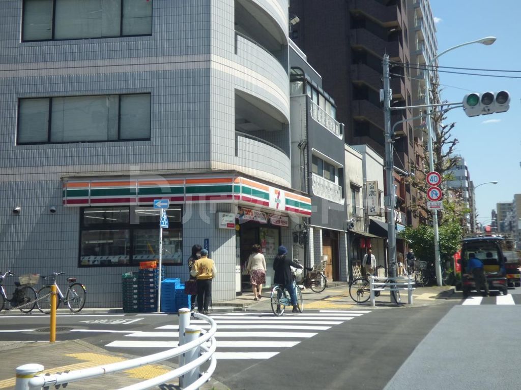 コンビニ　セブンイレブン台東北上野2丁目店（コンビニ）まで190m