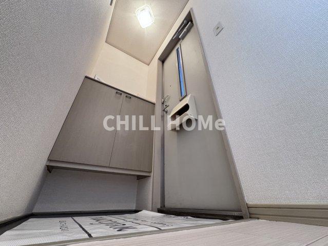 玄関　当社、チルホームのHPもご覧ください(^^)/物件情報多数♪