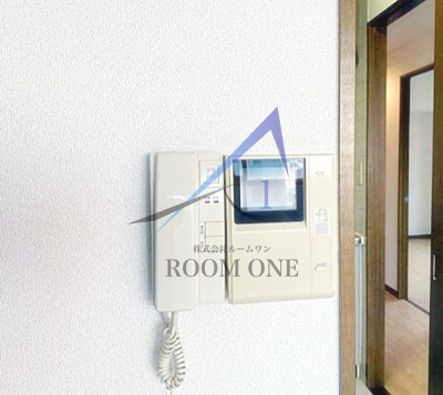 セキュリティ　モニター付きインターホンです。