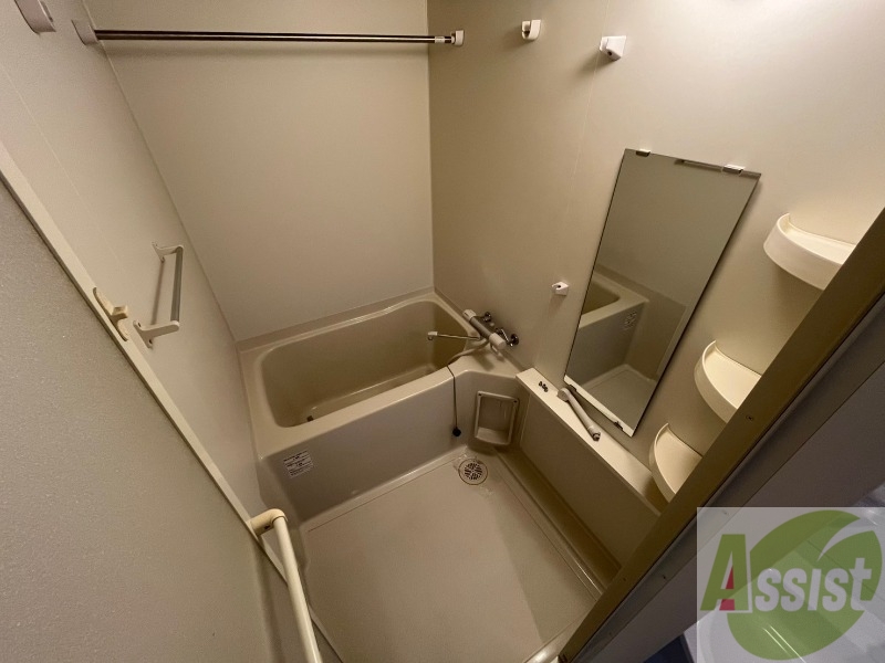 バス・シャワールーム　お風呂です。ゆっくりお風呂につかるのも体に良いですね～