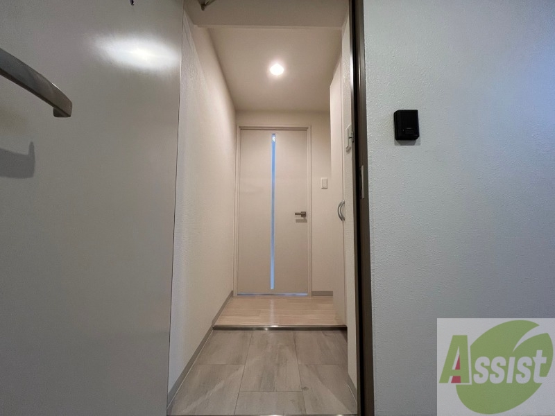 玄関　玄関の様子です。明るい印象ですね。気分もあがりそう。