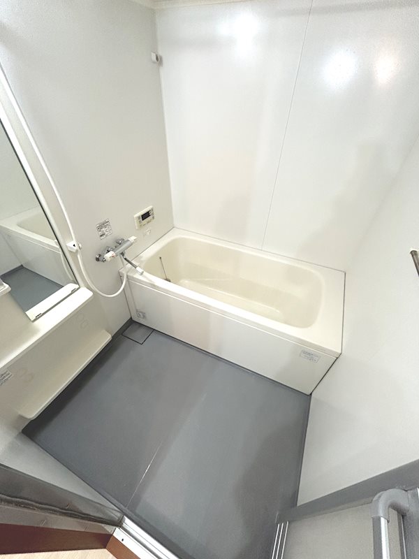 バス・シャワールーム　☆追い炊き機能☆