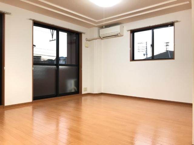 居室・リビング　リビング