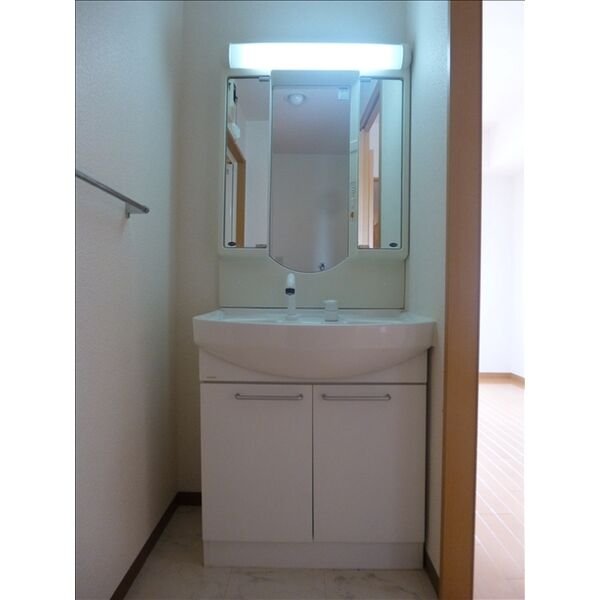 洗面設備　独立洗面所。